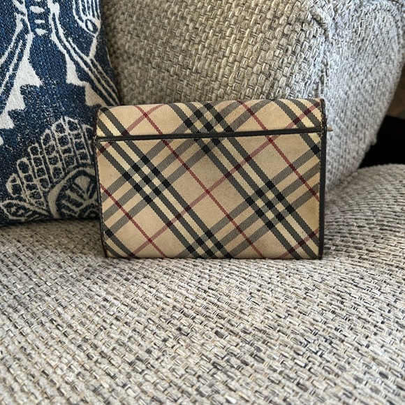 Burberry wallet - Picture 3 of 11